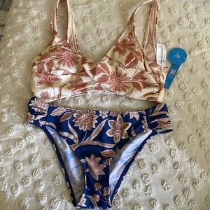 Cupshe tropical suit size M NEW With tags